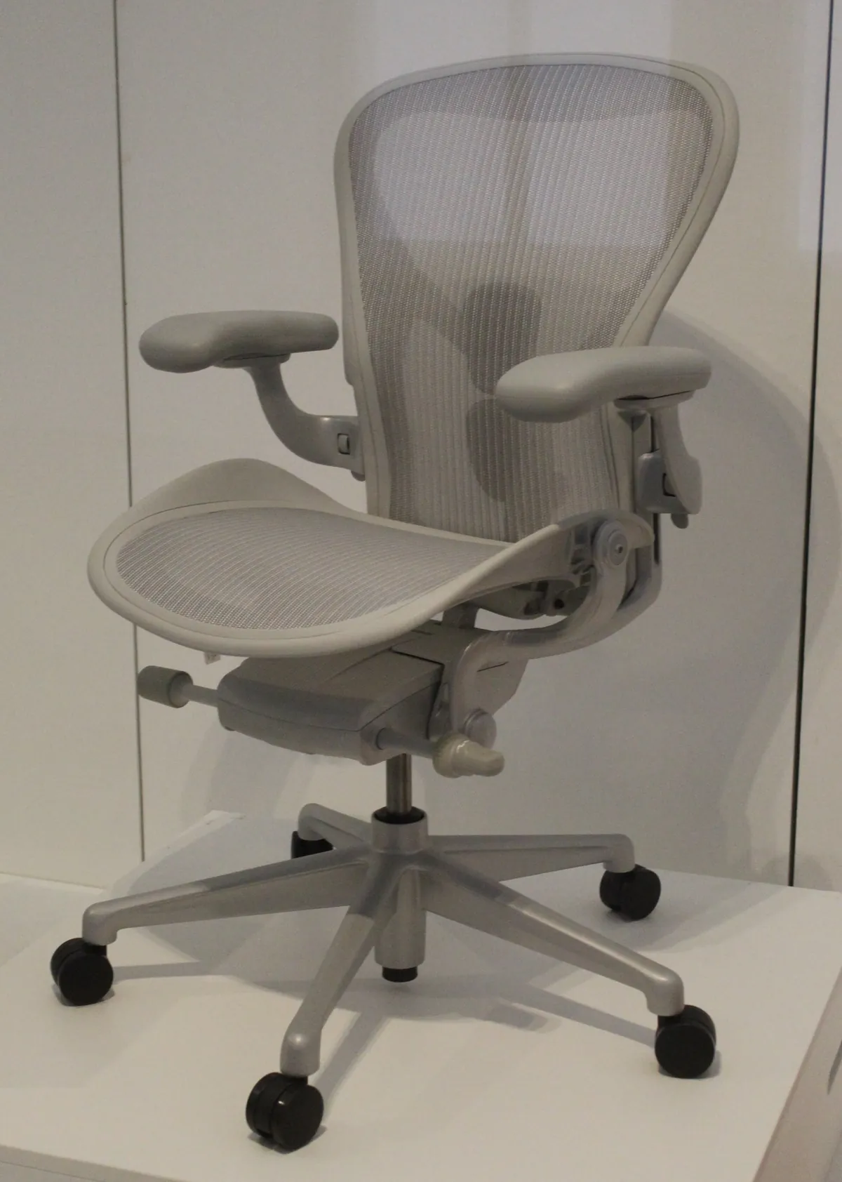 Silla ergonómica por menos de 150 €: sí existe